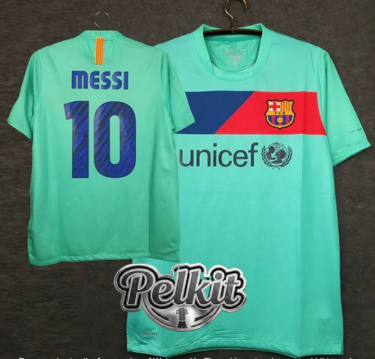 Retro 2010/11 Barcelona Away Green