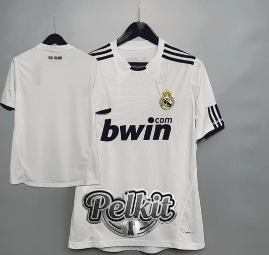 Retro Real Madrid 10/11 Home Jersey